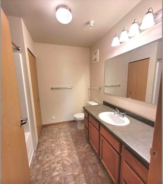Building Photo - 1427 Morado Dr