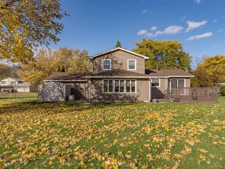 Building Photo - 815 Westwood Trail