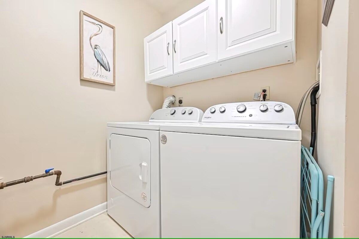 Building Photo - 518 W Brigantine Ave