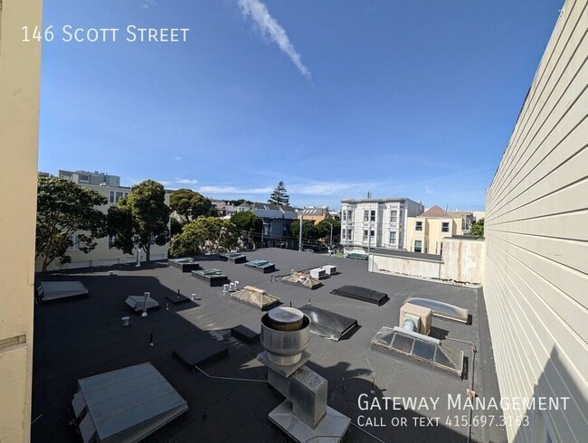 Building Photo - 146 Scott St