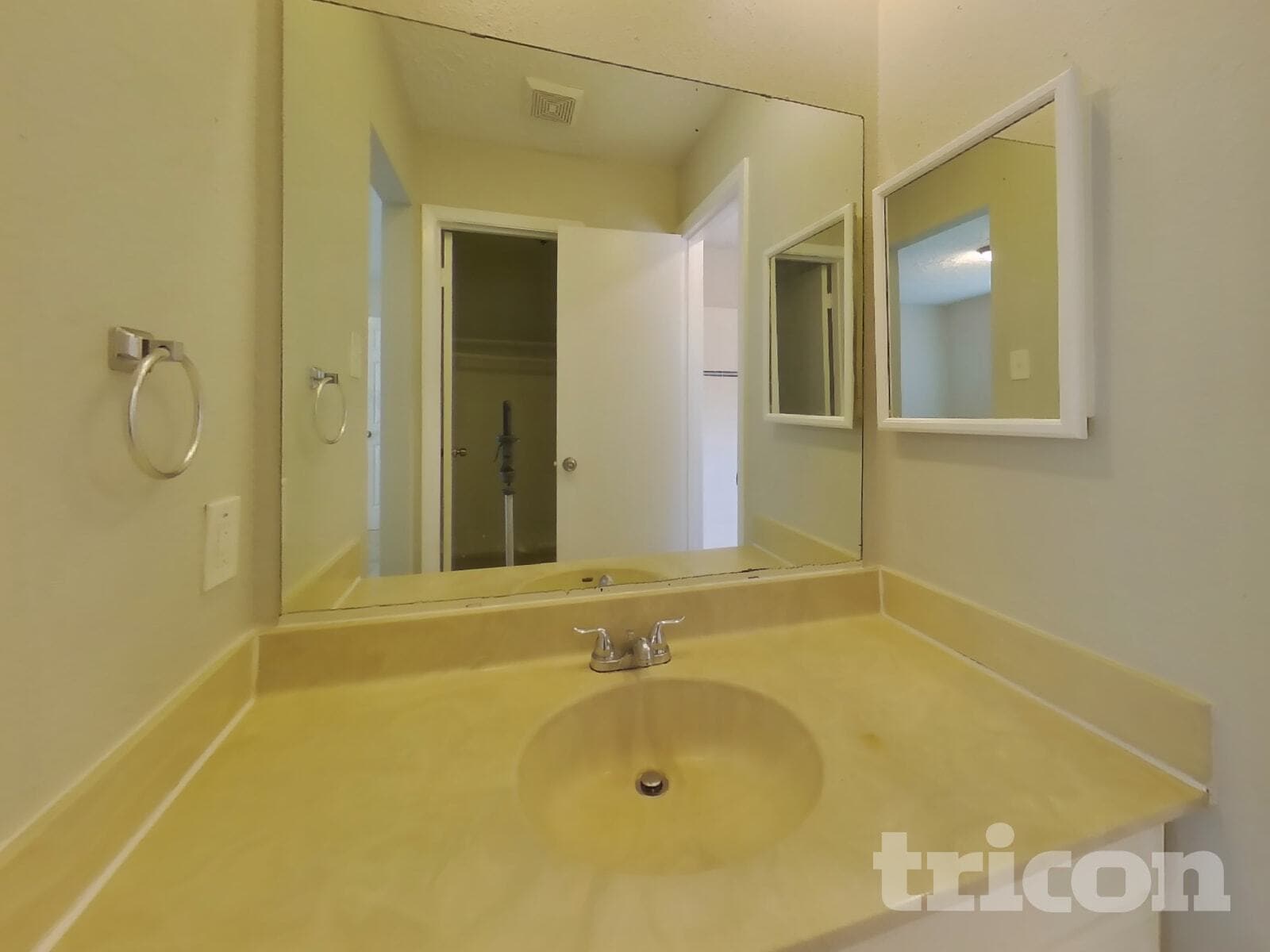 Building Photo - 4523 Mossygate Dr