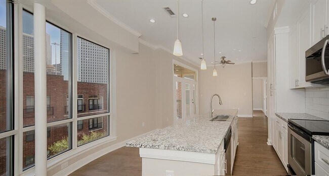Building Photo - 300 St Joseph Pkwy