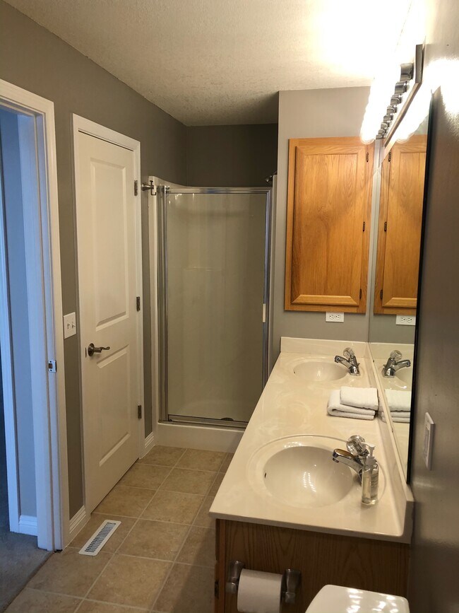 Building Photo - 18195 Cattail Ct