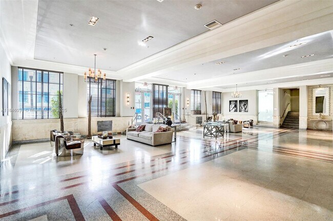 Building Photo - 2100 Park Ave