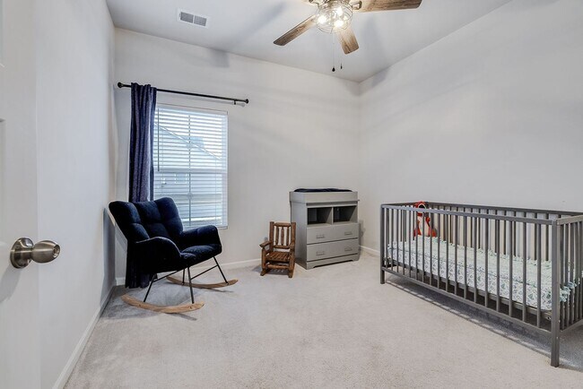 Building Photo - Spacious 4BR Home in Rincon with Fenced Yard & Modern Comforts