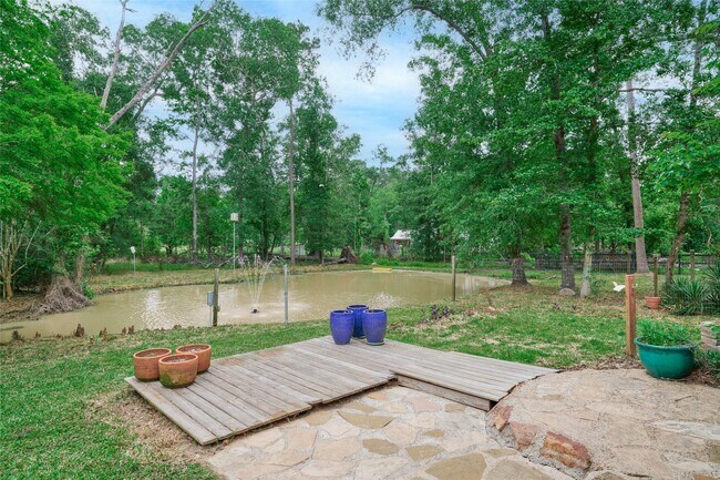 Building Photo - 18233 Country Pl Dr