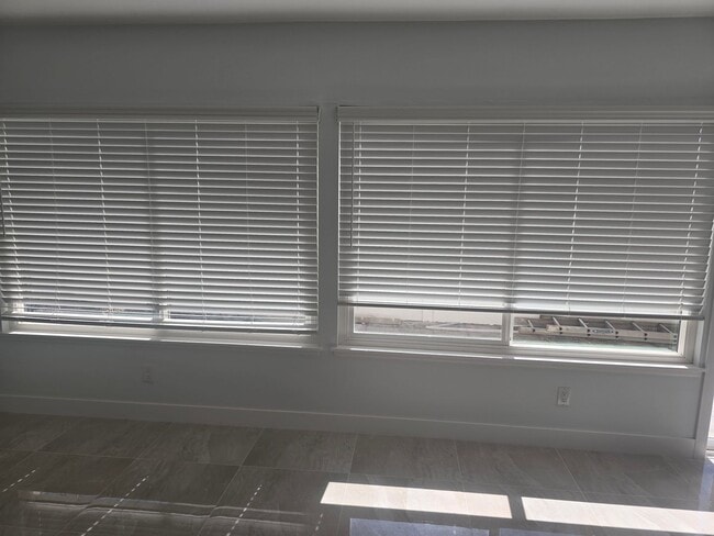 Building Photo - Fully Remodeled 4-Bedroom, 3-Bath Rental H...