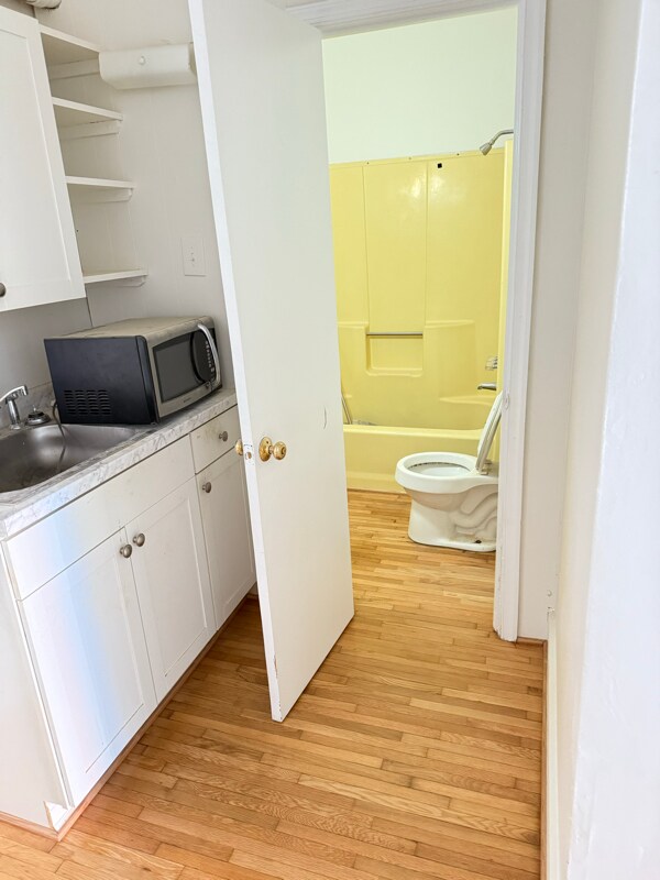 Building Photo - 54 Main St