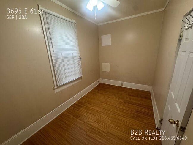 Building Photo - 3695 E 61st-