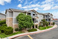 Building Photo - Platte View Landing