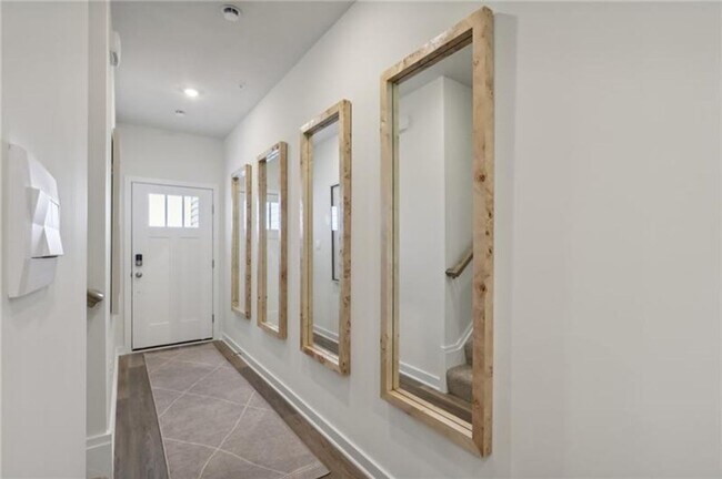 Building Photo - Luxury 4-Bedroom Townhome with Finished Walkout Basement & River Views