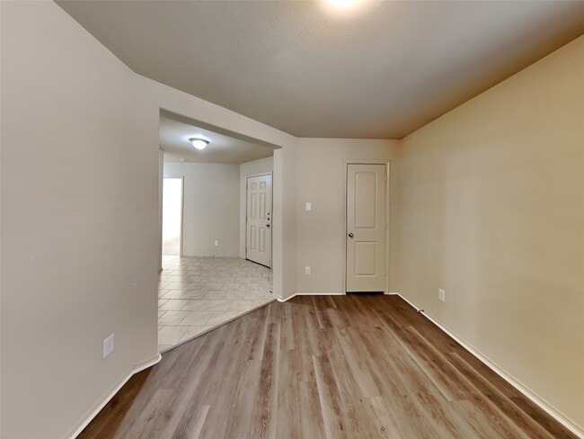 Building Photo - 7210 Alava Dr