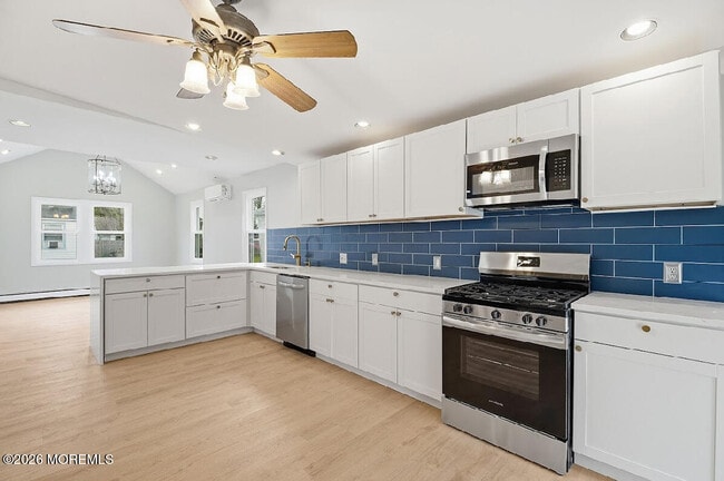 Building Photo - 83 Hennessey St