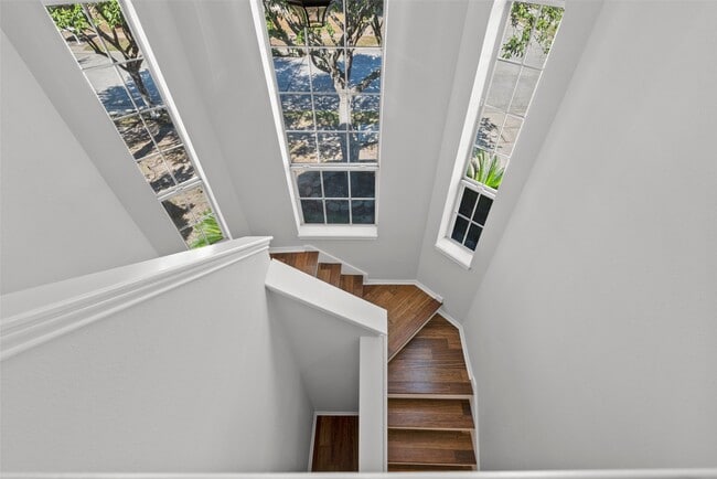 Building Photo - 12850 Pecan Shores Dr