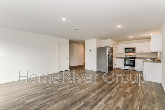 Building Photo - 4166 NW 40th Ave