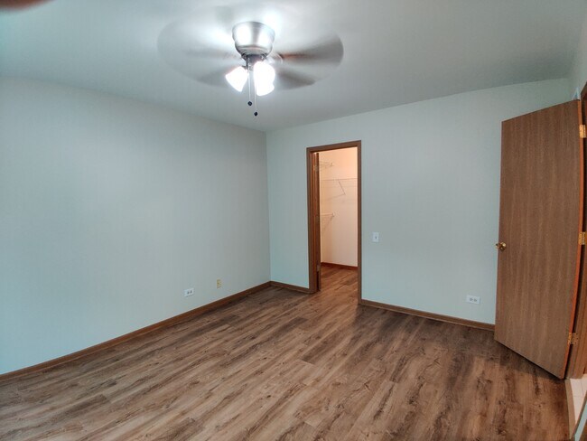 Building Photo - 438 Orleans Ave