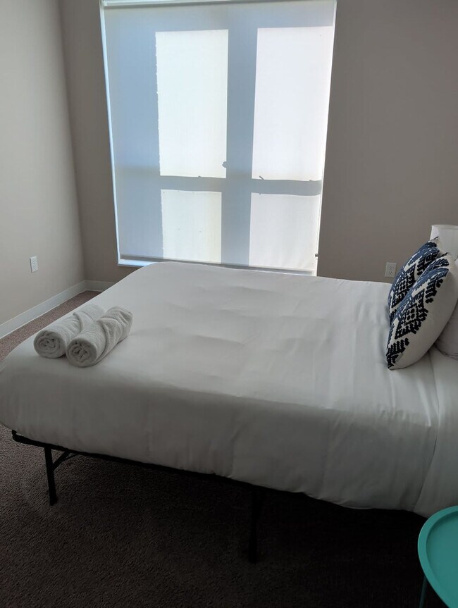 Building Photo - 4415 Lincoln Way