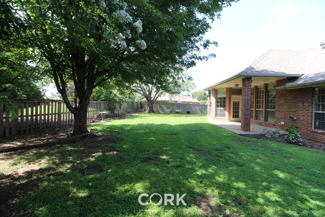 Building Photo - 2808 Stonebrook Rd