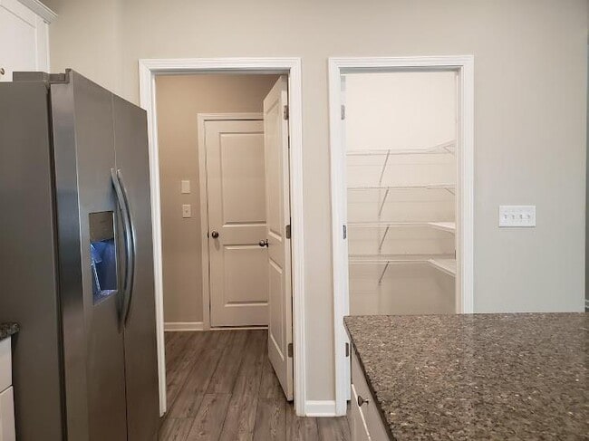 Building Photo - 94 Wynn Wy