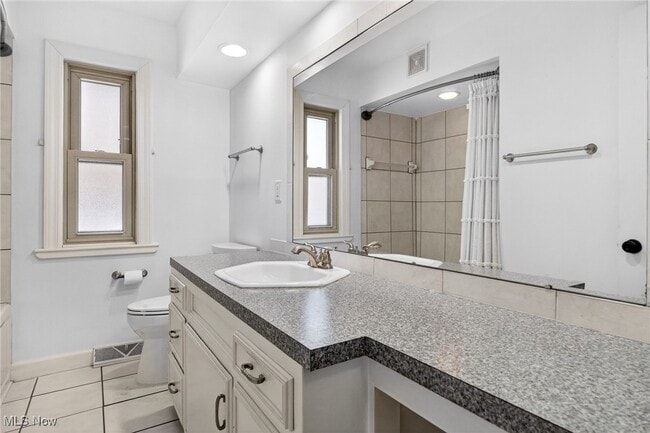 Building Photo - 8310 Broadview Rd