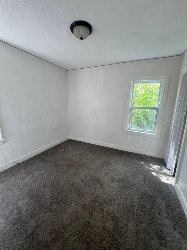 Building Photo - 14893 Prest St