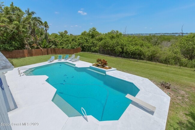 Building Photo - 2240 Marsh Harbor Ave