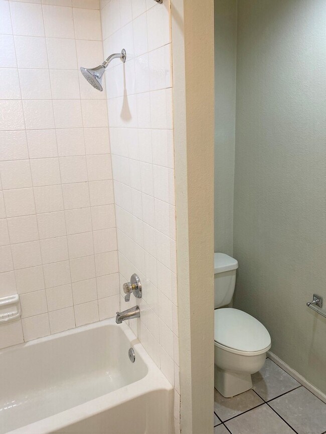 Building Photo - 101 N 7th St Unit 173, Phoenix, AZ 85034
