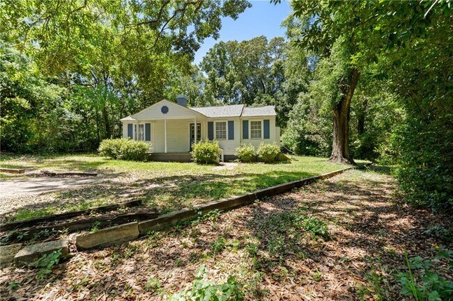 Building Photo - 5263 Border Dr S