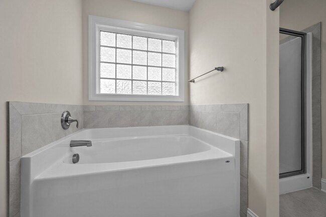 Building Photo - 517 Indigo Johnston Dr