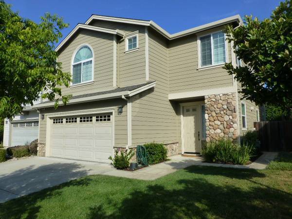 Primary Photo - Coming Soon! Beautiful and Spacious 4 Bedr...