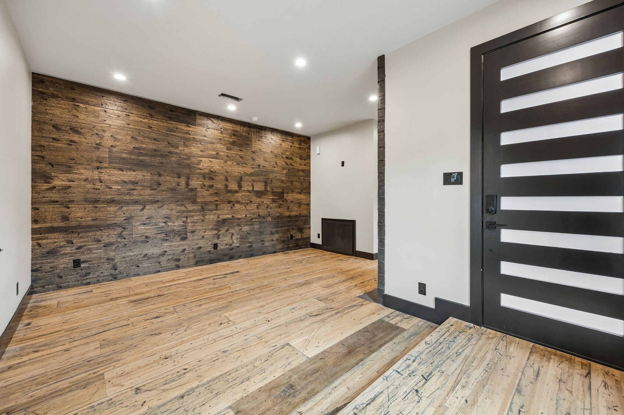 Building Photo - 3414 Asbury St