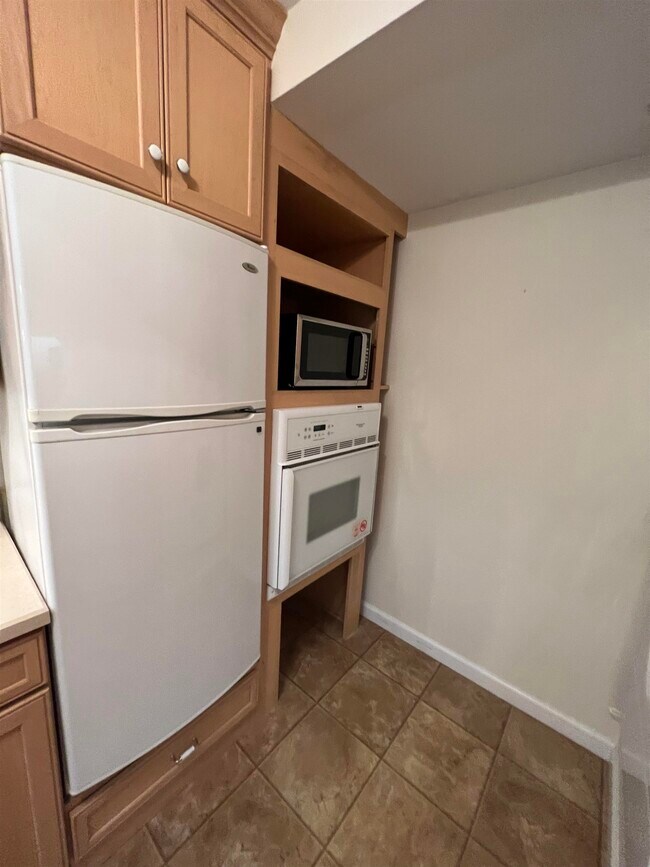 Building Photo - 267 Hildred Dr