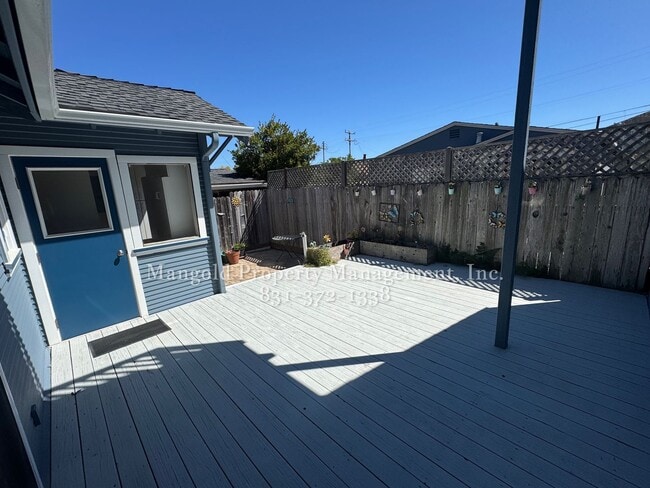 Building Photo - 4 Bedroom Ocean View Home with Private Balcony & Deck