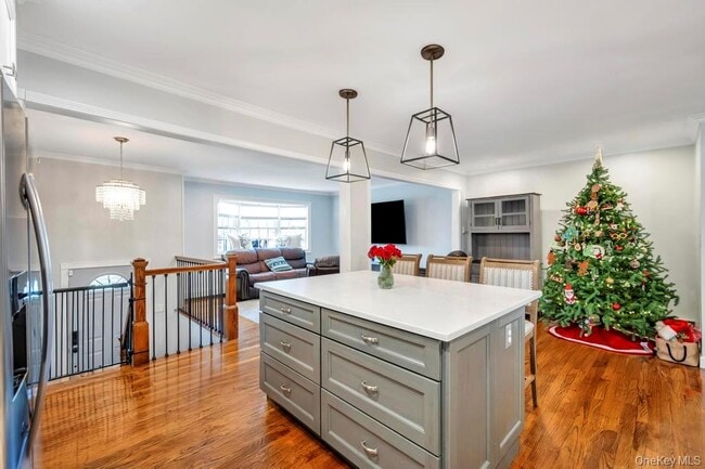 Building Photo - 62 Forest Ave