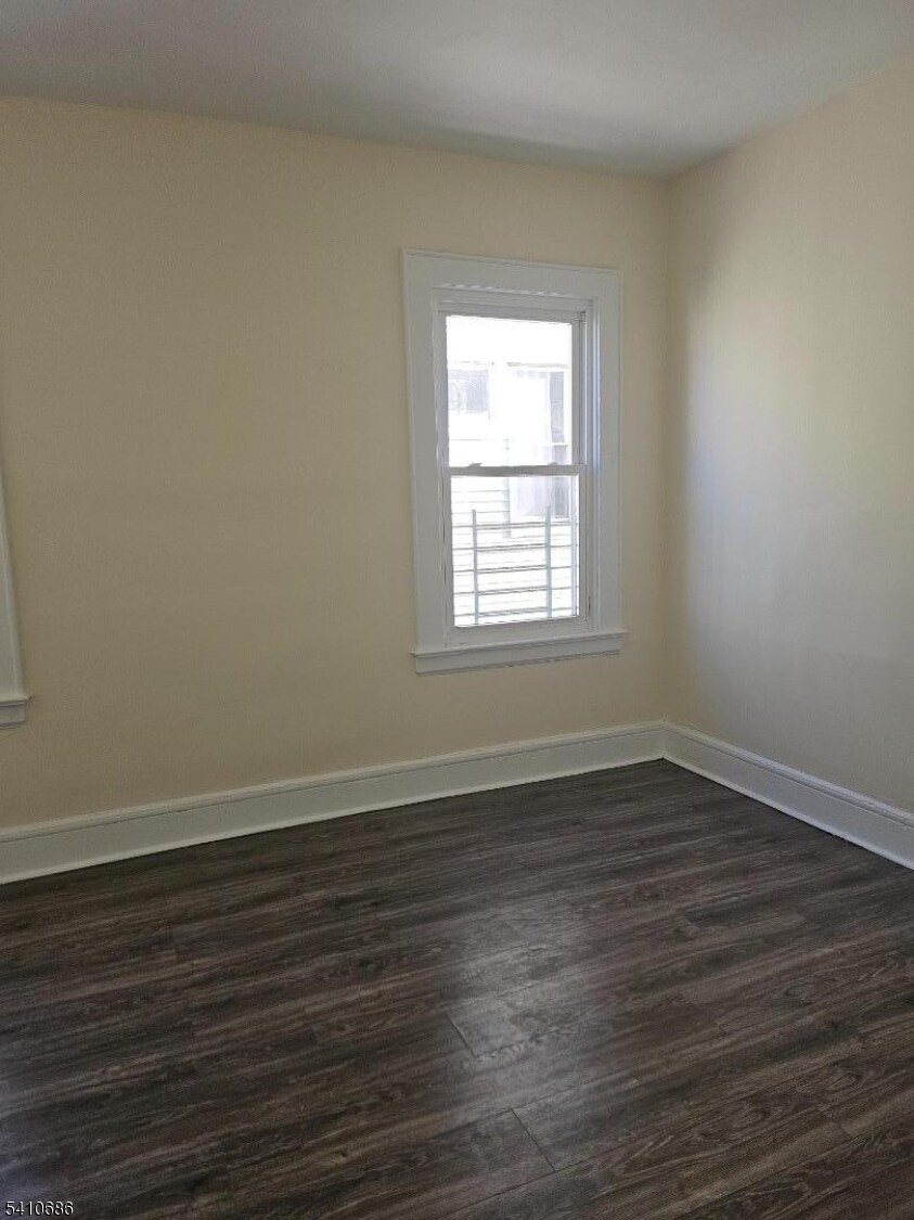 Building Photo - 31 Western Pky