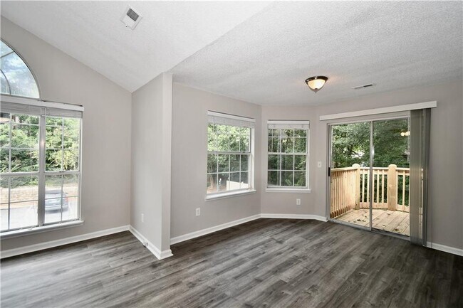 Building Photo - 1101 Sandy Ln Dr