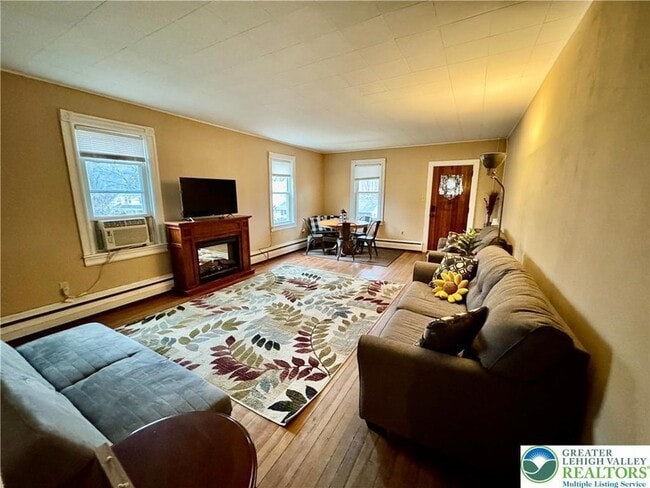 Building Photo - 31 Lafayette Ave