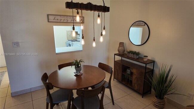 Building Photo - 5961 NW 61st Ave