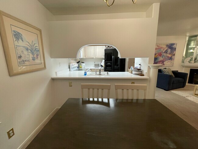 Building Photo - 601 Cabrillo Cir