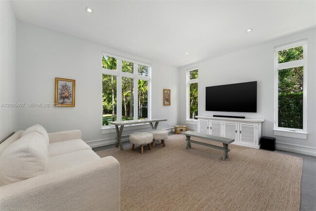 Building Photo - 11275 SW 64th Ave