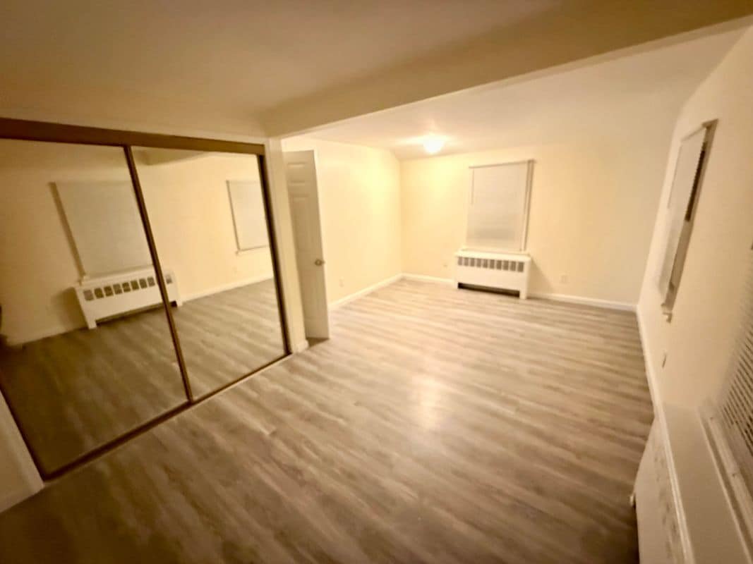 Building Photo - 203 Berkshire Dr