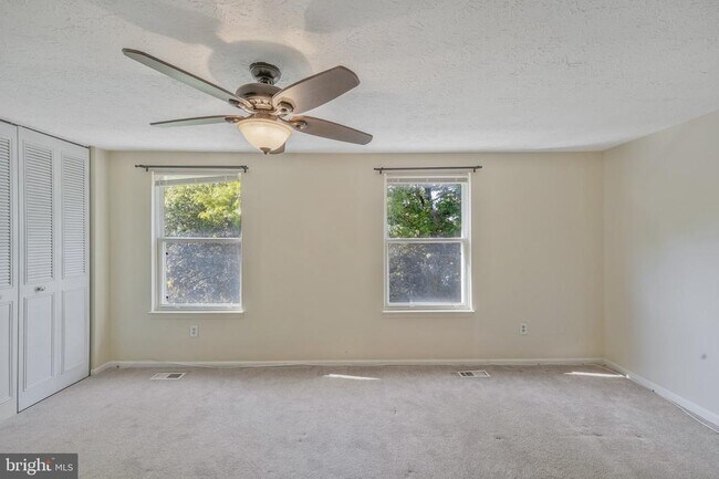 Building Photo - 7459 Aspenpark Rd