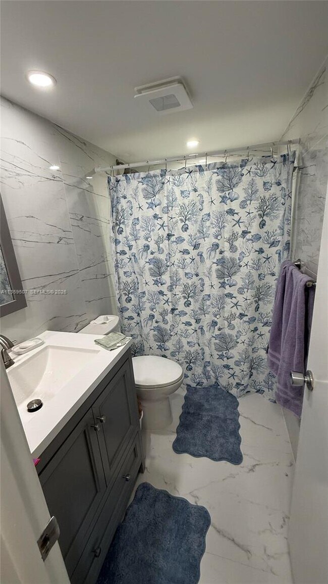 Building Photo - 2671 S Course Dr