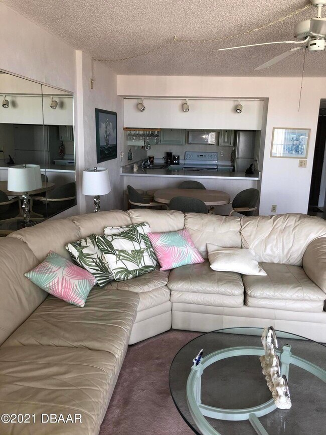 Building Photo - 1415 Ocean Shore Blvd