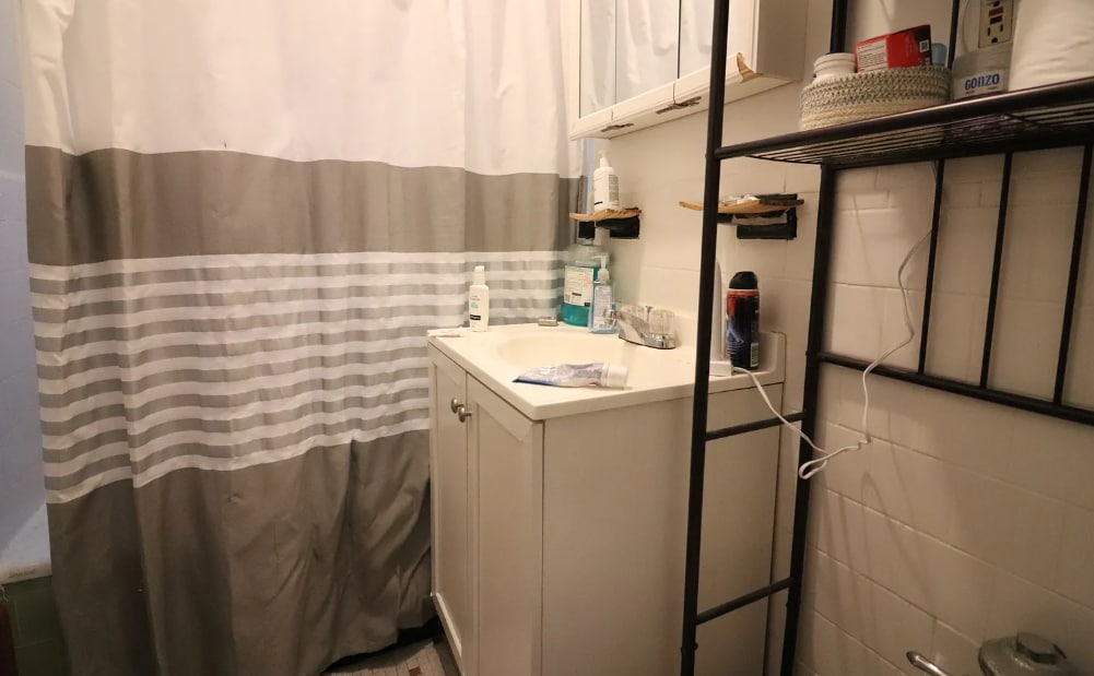 Building Photo - 1999 Commonwealth Ave