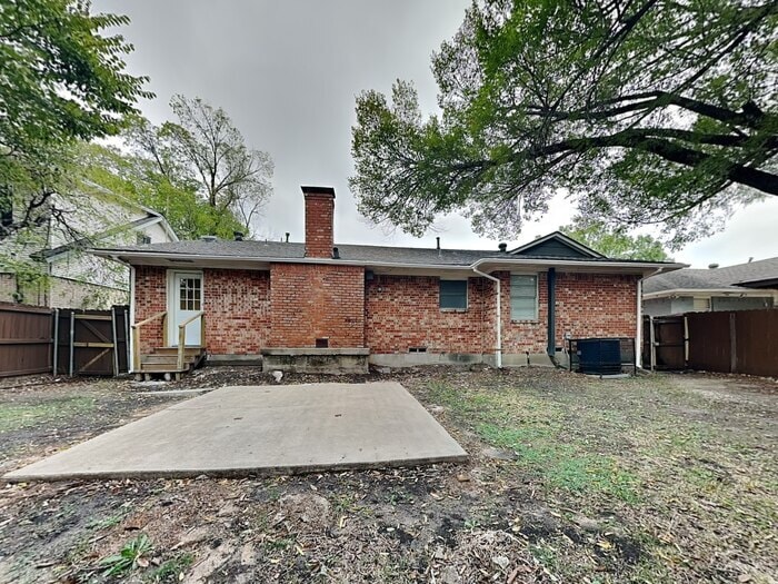 Building Photo - 4617 Ashwood Dr