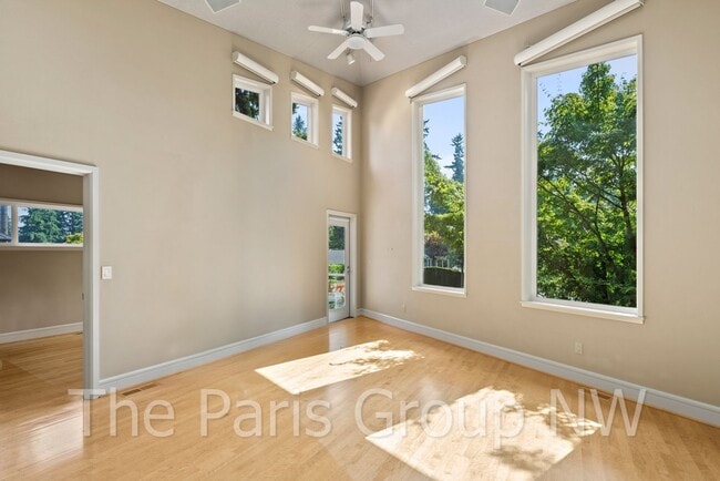 Building Photo - Extraordinary Custom Enatai Home *4min to DT Bellevue *High End Finishes * Central AC *EV Charger