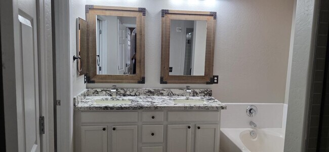 Building Photo - 14575 W Mountain View Blvd