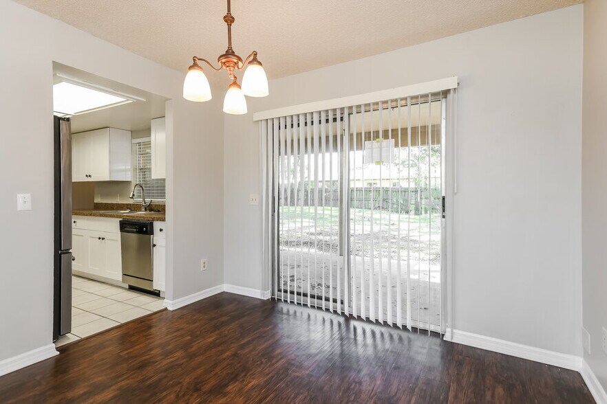 Building Photo - 9124 Palos Verde Dr