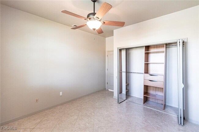 Building Photo - 8361 Trentwood Ct